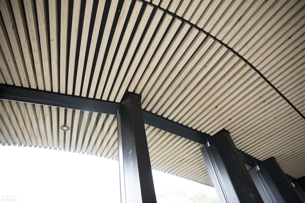 Дом Бумеранг с уникальным архитектурным дизайном