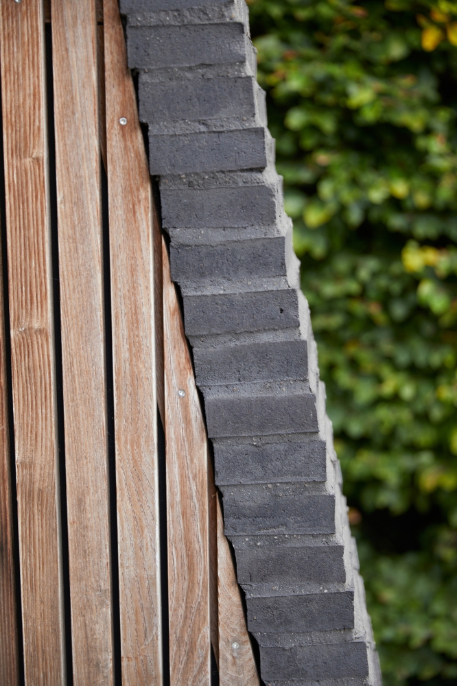 Дом Бумеранг с уникальным архитектурным дизайном