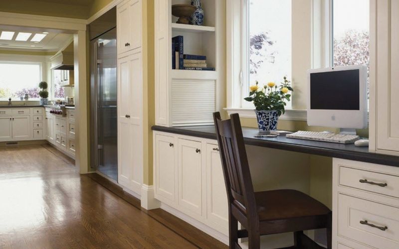 Где на кухне разместить компьютер — выбираем место для работы (+25 фото)