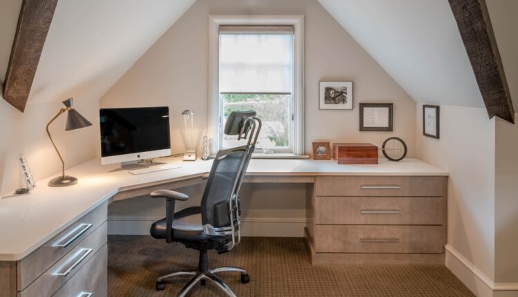 Как превратить уголок дома в идеальную рабочую станцию за 7 дней