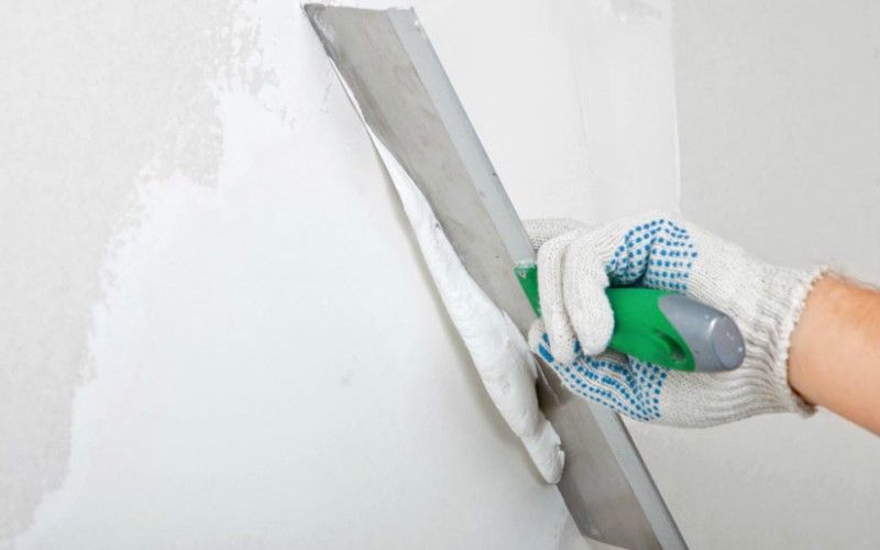 Как подготовить стены к поклейке обоев — пошаговая инструкция