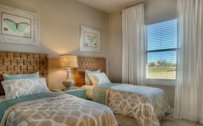 Как разместить две отдельные кровати в детской комнате (+40 фотоидей)