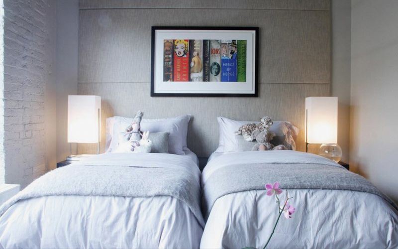 Как разместить две отдельные кровати в детской комнате (+40 фотоидей)