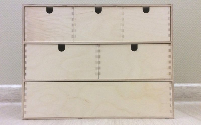 Как сделать стильный мини-комод для мелочей, перекрасив очередной предмет от ИКЕА?