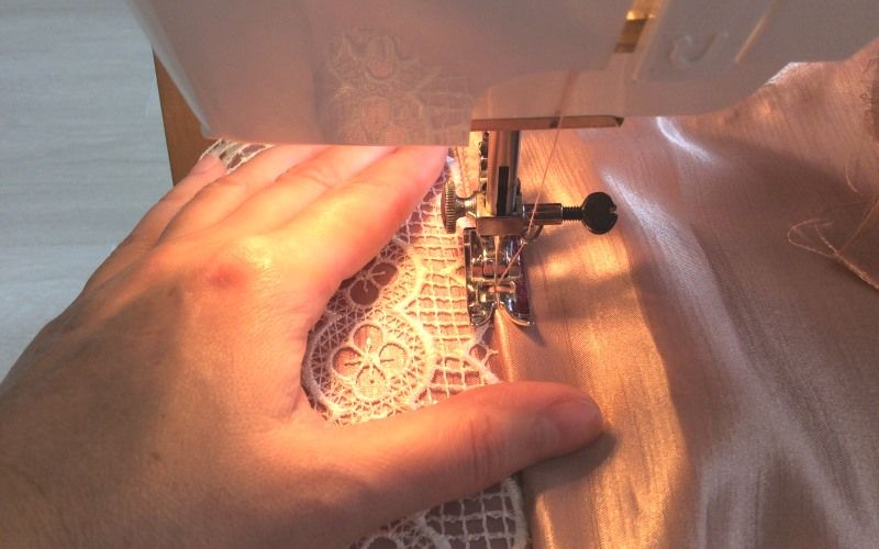 Как сшить покрывало на односпальную кровать своими руками из портьерной ткани