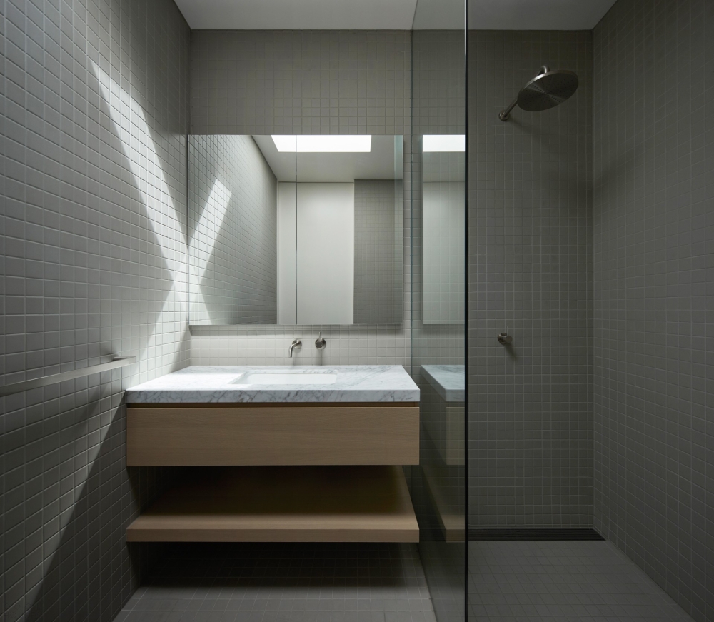 Минималистичный дом, сочетающий брутальность и эстетическую чувственность