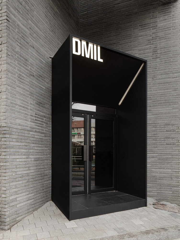 Новое офисное здание южнокорейской компании DMIL Новое офисное здание южнокорейской компании DMIL