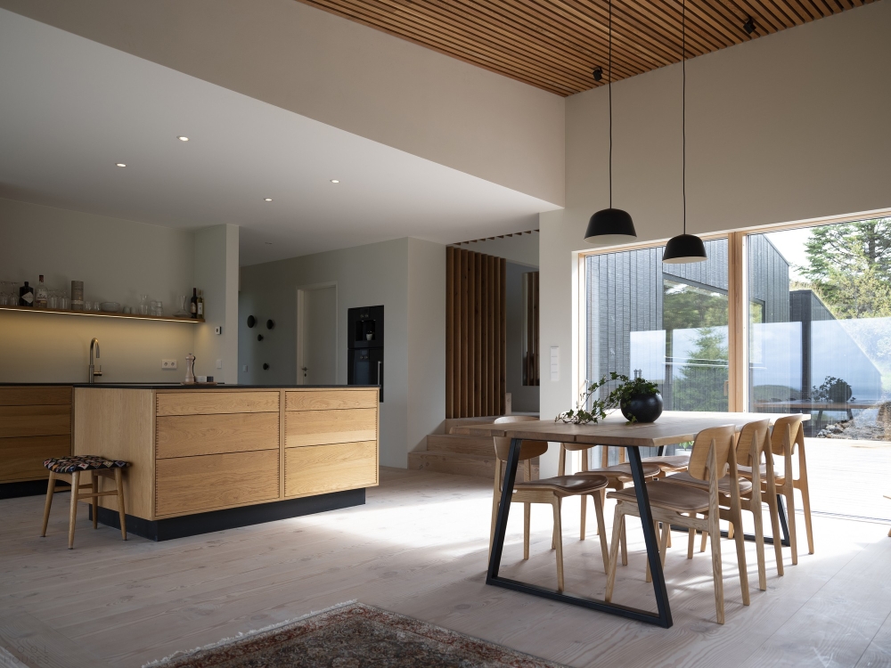 Оригинальная обитель для отдыха с «живой» зеленой крышей