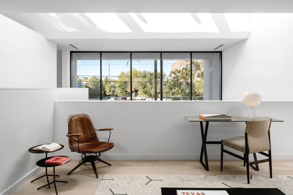 Семейная резиденция - городское убежище с эффектным дизайном