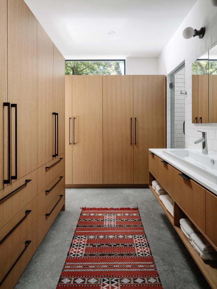 Семейная резиденция - городское убежище с эффектным дизайном